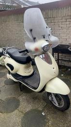 Elektrische scooter snor blauw kenteken, Fietsen en Brommers, Ophalen, Overige modellen, Elektrisch, Zo goed als nieuw