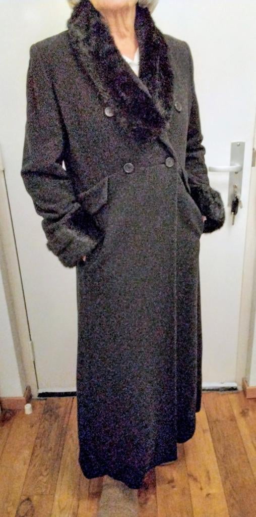 Zwarte wollen winterjas, Kleding | Dames, Jassen | Winter, Ophalen of Verzenden, Zo goed als nieuw, Maat 42/44 (L), Zwart