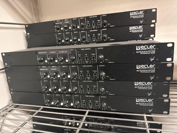 Ecler eSAM402 Professionele Mixer, Muziek en Instrumenten, Mengpanelen, Gebruikt, Minder dan 5 kanalen, Microfooningang, Ophalen