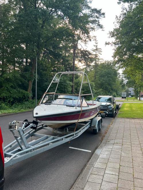 Correct craft Ski Nautique wakeboard boot, Watersport en Boten, Speedboten, Gebruikt, 3 tot 6 meter, Benzine, 200 pk of meer, Polyester