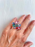 Grote ring met gekleurde stenen, Ophalen of Verzenden, Zo goed als nieuw, Dame
