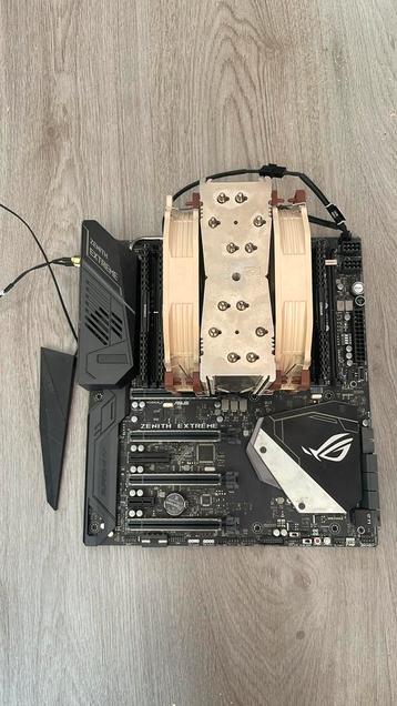 AMD Threadripper 2950X, 64GB RAM, ASUS ROG Zenith Extreme beschikbaar voor biedingen