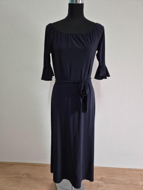 J404 - Donkerblauwe Studio Anneloes jurk maat M (1), Kleding | Dames, Jurken, Zo goed als nieuw, Maat 38/40 (M), Blauw, Onder de knie