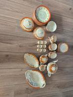 Vintage Servies met Oranje Accent, Ophalen