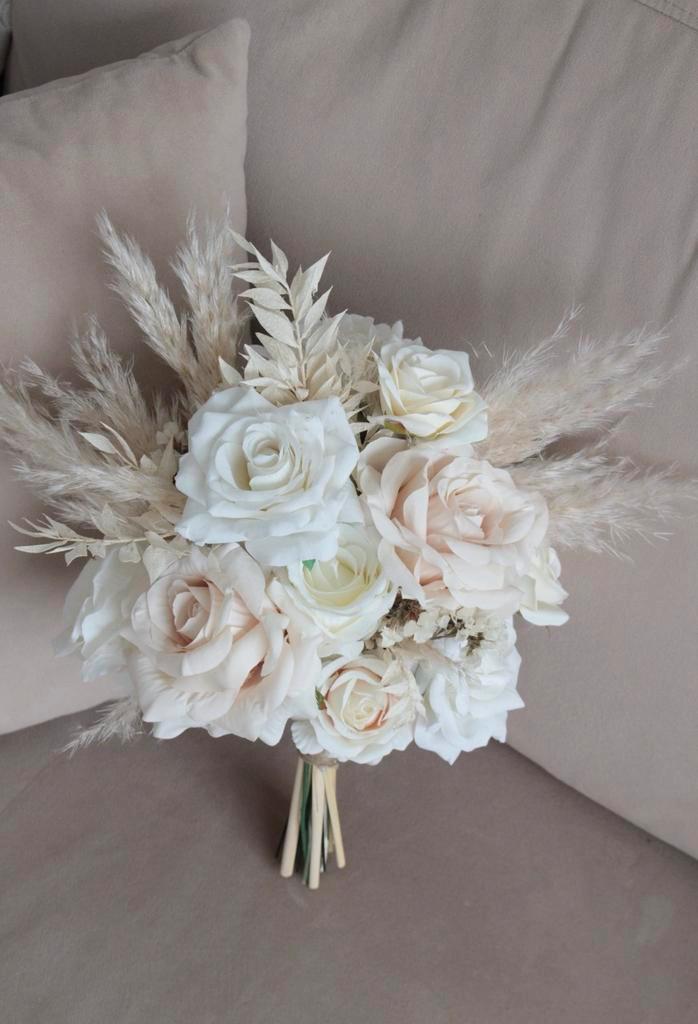 Mooie bruidsboeket winter, Kleding | Dames, Trouwkleding en Trouwaccessoires, Zo goed als nieuw, Accessoires, Ophalen of Verzenden