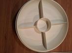 Tupperware verdeel/hapjesschaal, Huis en Inrichting, Keuken | Tupperware, Ophalen of Verzenden, Zo goed als nieuw, Crème, Schaal
