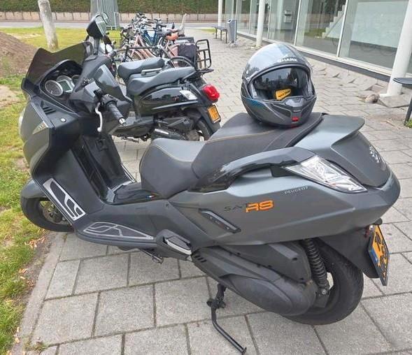 Peugeot Satelis 400i SatRS motorscooter 2015 (sportversie), Motoren, Motoren | Overige merken, Particulier, Scooter, 12 t/m 35 kW