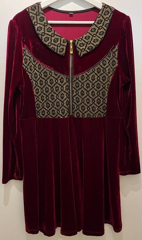 Fluweel rode tuniek / korte jurk geborduurd 40-42 NIEUW, Kleding | Dames, Jurken, Nieuw, Rood, Boven de knie, Ophalen of Verzenden
