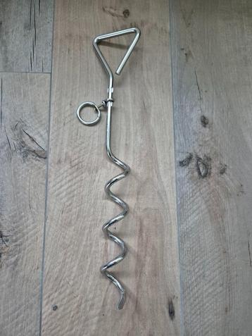 Grondhaak / Aanlegspiraal voor hond of kat beschikbaar voor biedingen