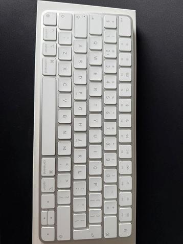 Apple Magic Keyboard  beschikbaar voor biedingen