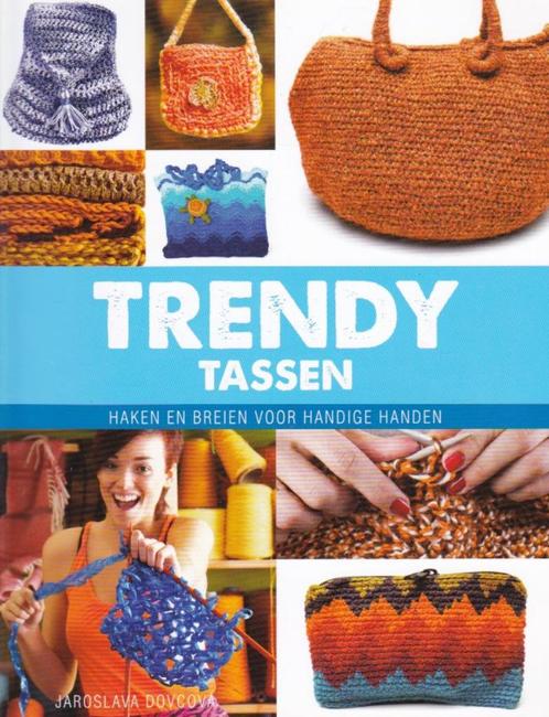 Jaroslava Dovcová - Trendy Tassen - Paperback, Boeken, Hobby en Vrije tijd, Zo goed als nieuw, Breien en Haken, Ophalen of Verzenden