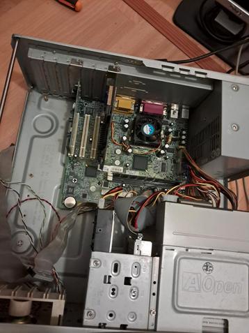 Aopen Desktop, Pentium III 667MHz, 256MB Ram, TNT2 M64 PCI beschikbaar voor biedingen