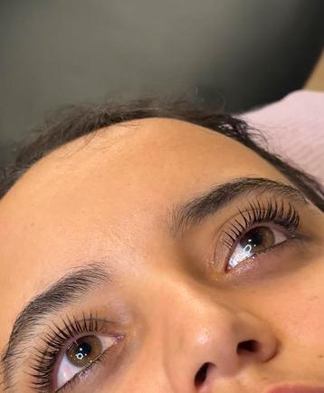 Wimperlifting modellen gezocht beschikbaar voor biedingen
