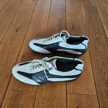 Dames ecco golfschoenen maat 42 beschikbaar voor biedingen