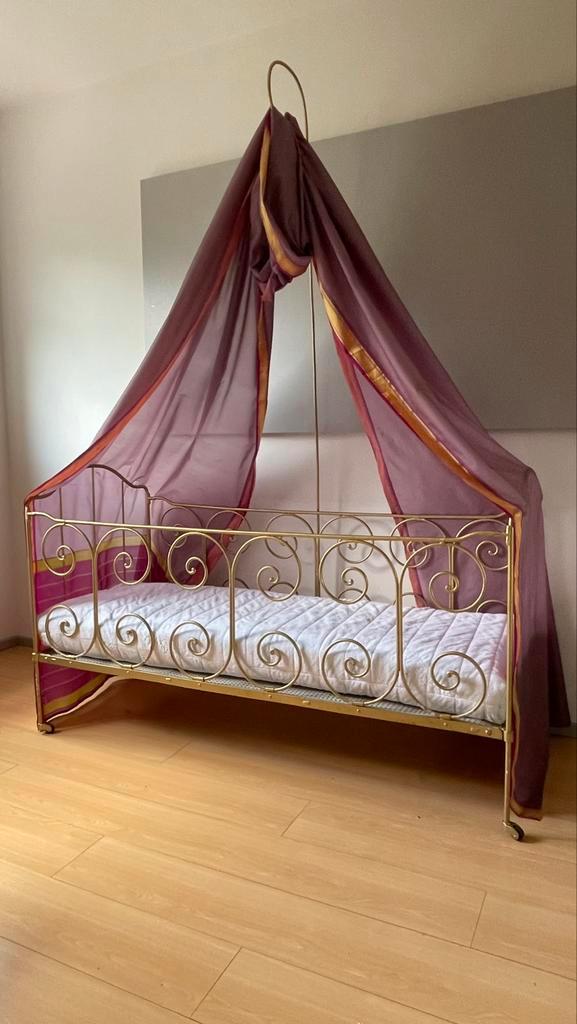 Kinderbedje 150x62 smeedijzer incl. matras en hemel, Kinderen en Baby's, Kinderkamer | Bedden, Gebruikt, Minder dan 70 cm, Matras