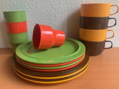Mepal Rosti Classic: 4-p. servies (retro vintage), Caravans en Kamperen, Kampeeraccessoires, Zo goed als nieuw, Ophalen of Verzenden