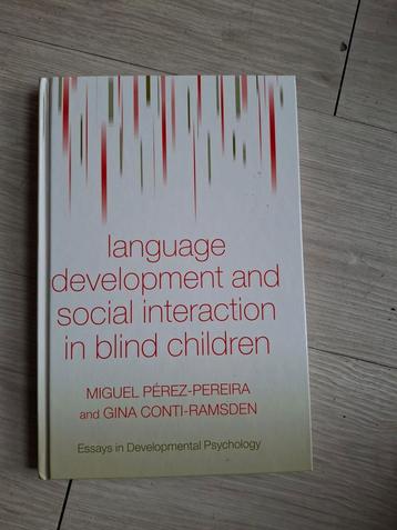 Development and sociale interactief in blind children beschikbaar voor biedingen