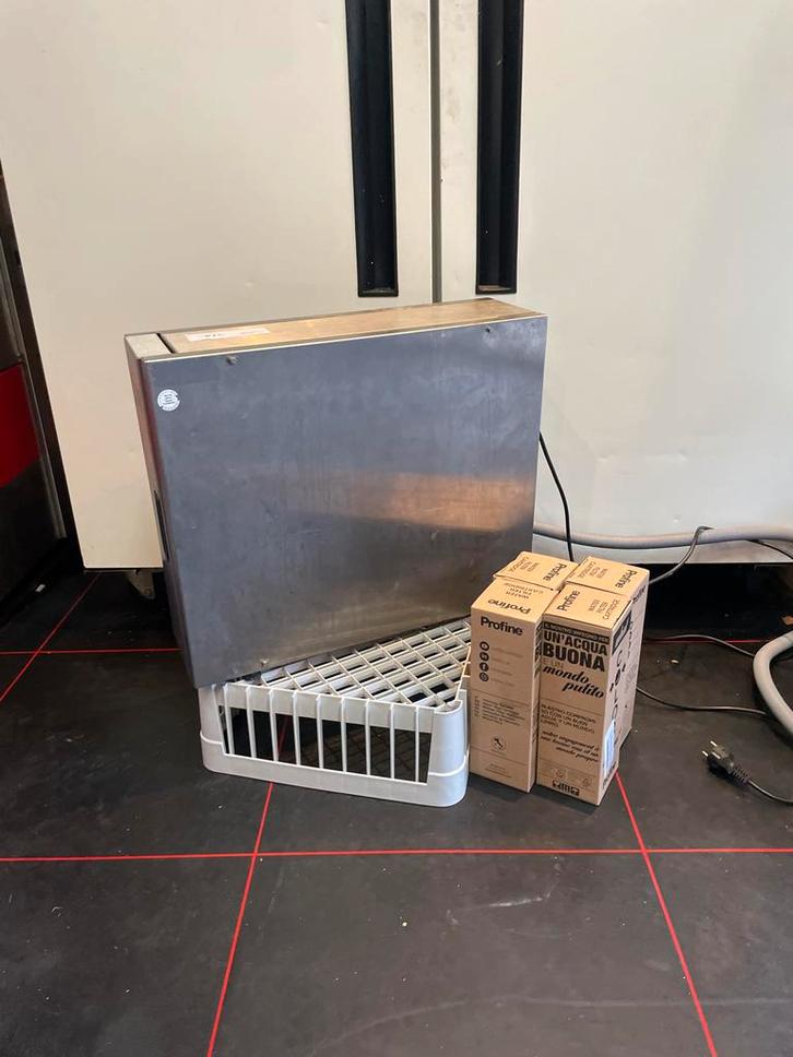 Osmose apparaat met 4 nieuwe filters, Witgoed en Apparatuur, Waterontharders, Gebruikt, Ophalen