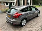 Ford Focus 1.0 EcoB. 125pk Edit. Plus Navi, Trekhaak, Dealer, Euro 5, Gebruikt, 635 kg, Origineel Nederlands