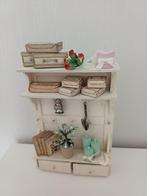 Te koop wandkastje incl. accessoires (1:12), Ophalen of Verzenden, Zo goed als nieuw, Poppenhuis