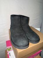 Ugg mid laarzen maat 41, Kleding | Dames, Schoenen, Verzenden, Zo goed als nieuw, Zwart, Hoge laarzen