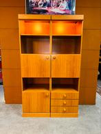 Retro vintage Scandinavische kast wandmeubel twee delig, Ophalen