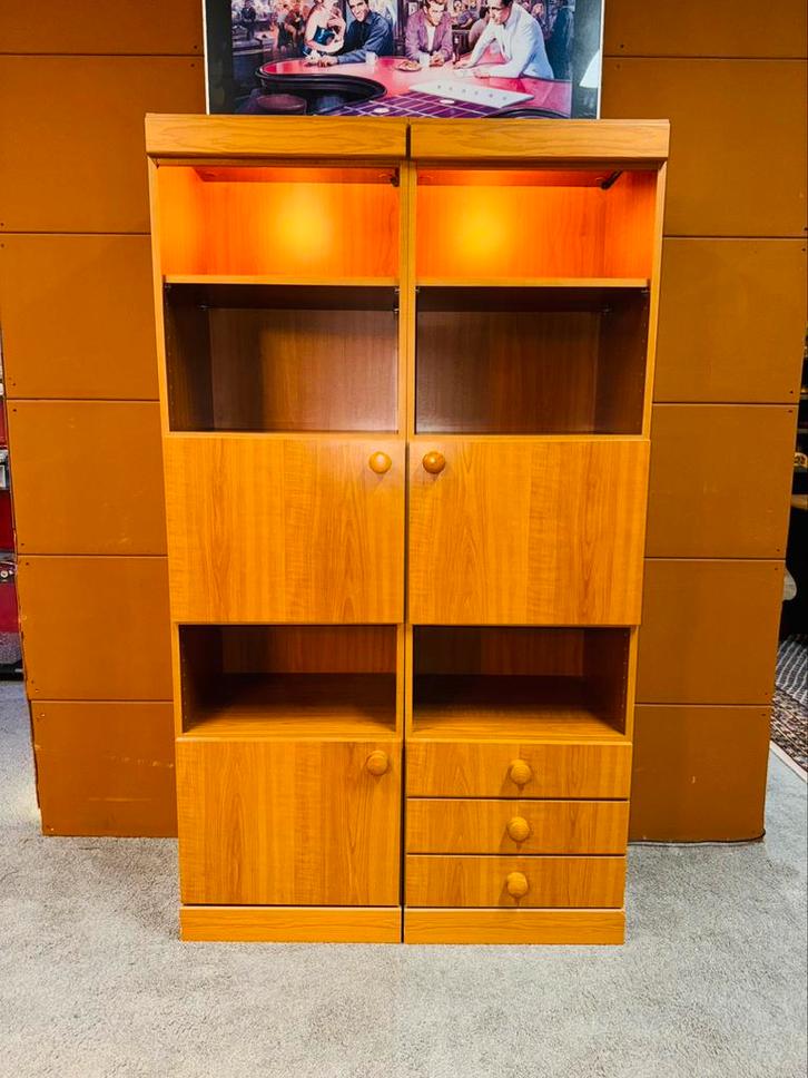 Retro vintage Scandinavische kast wandmeubel twee delig, Verzamelen, Retro, Ophalen