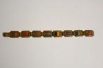 bevrijding souvenir armband vlaggen sweetheart charm, Verzamelen, Ophalen of Verzenden, Landmacht, Overige gebieden, Embleem of Badge
