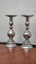 2 zilverkleurige kandelaren 25cm, Gebruikt, Overige kleuren, Ophalen of Verzenden, Metaal