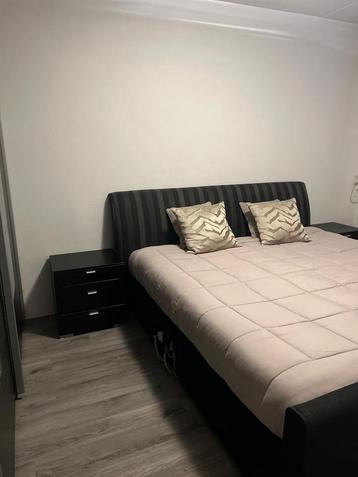 Complete slaapkamer elektriesche bed Beter Bed  – moet beschikbaar voor biedingen