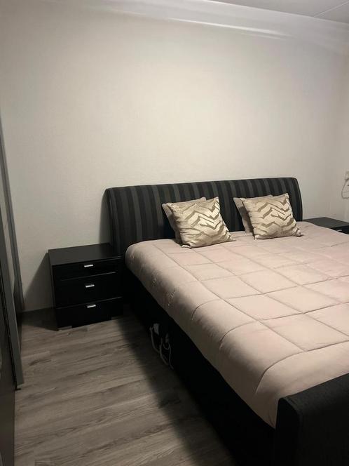 Complete slaapkamer elektriesche bed Beter Bed  – moet, Huis en Inrichting, Slaapkamer | Bedden, Zo goed als nieuw, Tweepersoons
