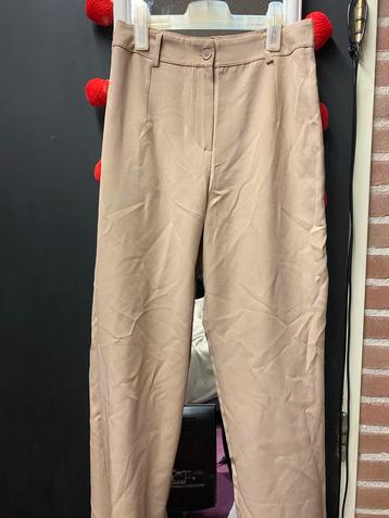 Beige Pantalon Eight Paris Maat L beschikbaar voor biedingen