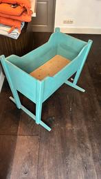 Houten wiegje babybedje blauw/zeegroen, Ophalen of Verzenden, Nieuw, Wieg