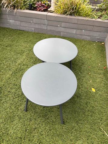 Set van 2 Grijze Bijzettafels beschikbaar voor biedingen