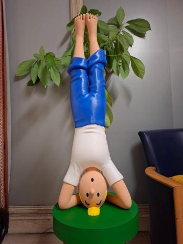 Kuifje yoga figuur één meter handgeschilderd beschikbaar voor biedingen