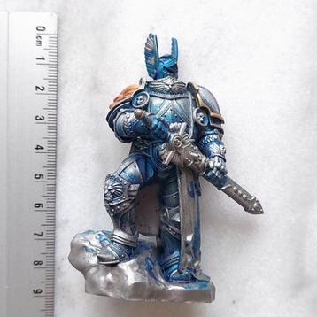 Knight Ridder van resin voor Display ~90mm hoog  beschikbaar voor biedingen