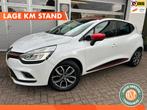 Renault Clio 0.9 TCe Iconic NAVI|PDC|KEYLESS|STOELVERW.|NAP, Auto's, 898 cc, Gebruikt, Alcantara, Wit