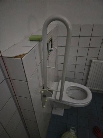 WC Beugel - Steun voor Toilet beschikbaar voor biedingen