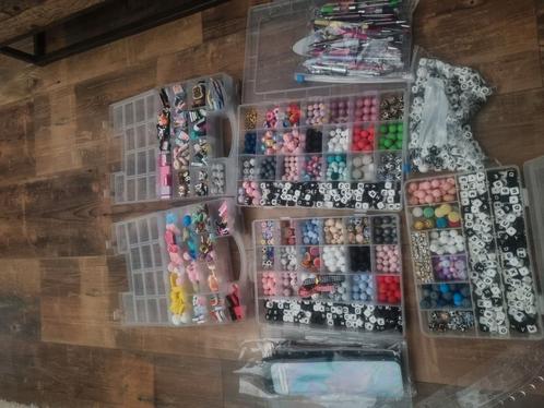 Te koop partij siliconen kralen, Hobby en Vrije tijd, Kralen en Sieraden maken, Zo goed als nieuw, Kraal, Ophalen