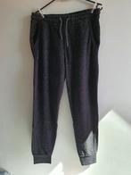 Jogging broek Bershka L, Maat 42/44 (L), Zo goed als nieuw, Grijs, Bershka