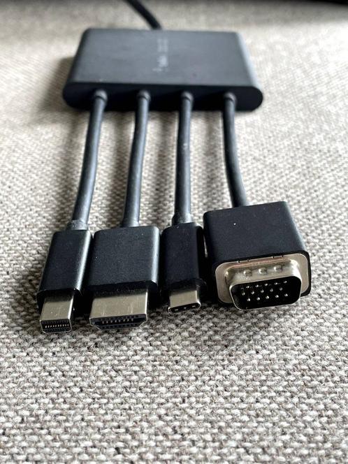 Belkin MultiPort HDMI Adapter, Computers en Software, Pc- en Netwerkkabels, Zo goed als nieuw, Ophalen of Verzenden