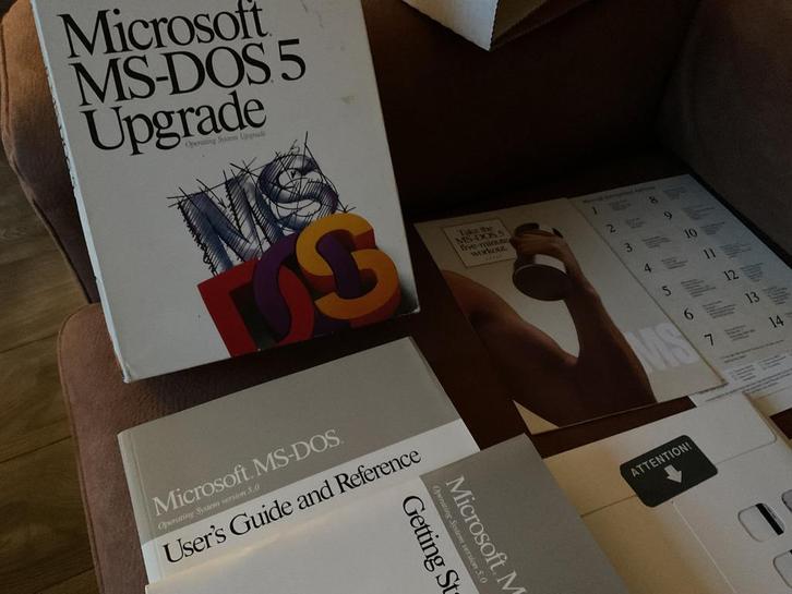 Microsoft MS-DOS 5 Upgrade Engels 5,25” (1991) #247, Computers en Software, Besturingssoftware, Ophalen of Verzenden