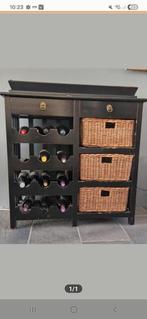 Wijnkastje zwart met mandjes en dienblad, Huis en Inrichting, Ophalen, Gebruikt, Minder dan 50 cm
