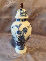 Antieke blauwe vaas met deksel Gallo Galerie de porcelaine, Ophalen