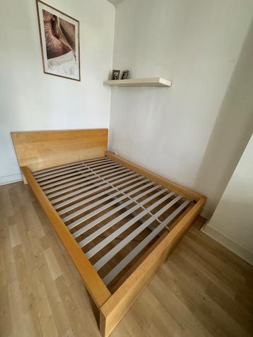 Bedframe - vanaf augustus beschikbaar 