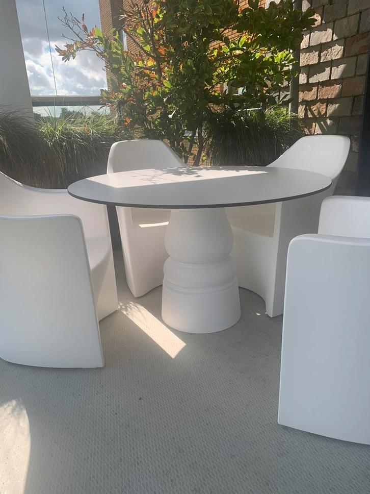 Eettafel van Marcel Wanders voor MOOOI, Huis en Inrichting, Tafels | Statafels, Zo goed als nieuw, Ophalen