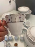 Servies set - Borden en mokken, Ophalen, Zo goed als nieuw, Overige stijlen, Porselein