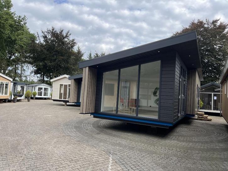 Ecolodge - 13.85 x 4.60/4.10 - Chalet - Direct leverbaar!, Caravans en Kamperen, Stacaravans, tot en met 6, Ophalen of Verzenden