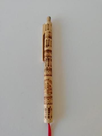 Handgemaakte houten pen uit Indonesie