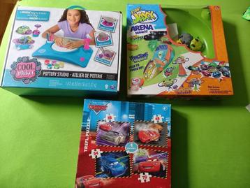 Divers kinderspeelgoed beschikbaar voor biedingen